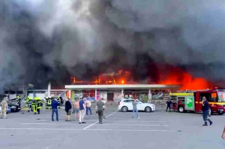 russia kremenchuk mall bombing ukraine