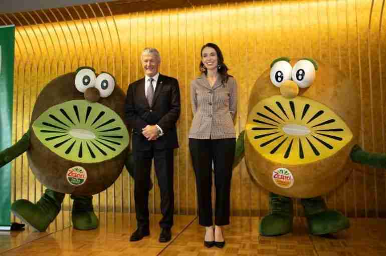 jacinda ardern japan kiwifruit mascots